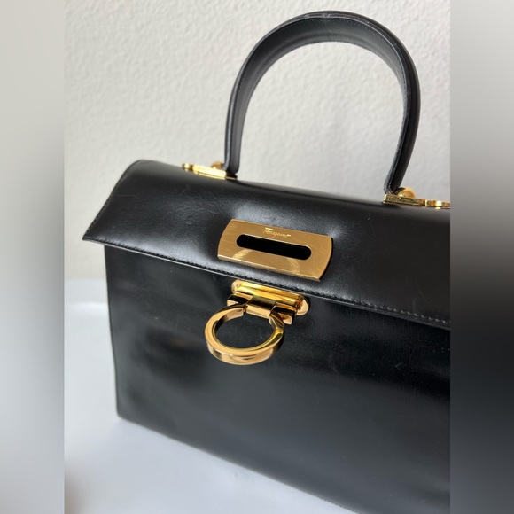 SALVATORE FERRAGAMO Iconic Top Handle Gancini Black Leather Crossbody Bag 212181 - Picture 7 of 16